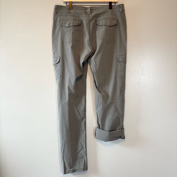 Kuhl 14 Regular Freeflex Roll Up Cargo Pants Gray Gorpcore Performance Hiking - Picture 6 of 9